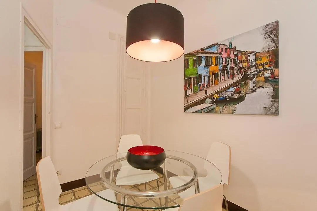 Apartamento En Avenida Gaudi برشلونة شقة